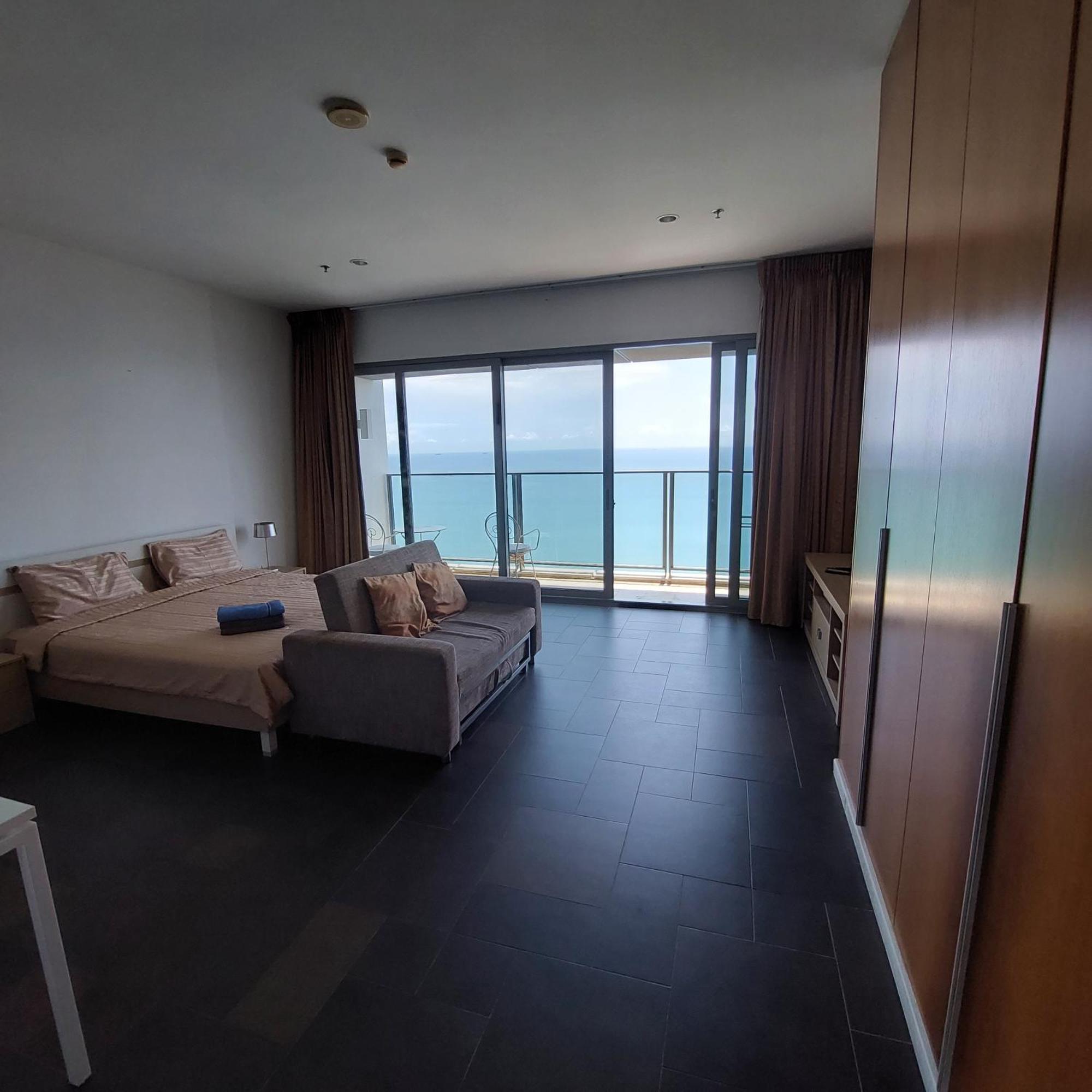Sea View Apartment In Паттайя Экстерьер фото